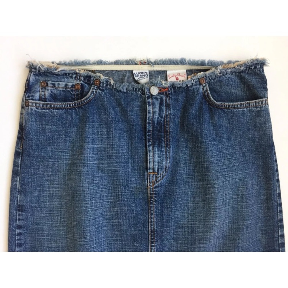 Sold - Picture 2 of 8